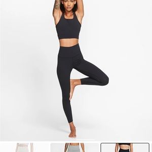 Nike Yoga Dri-FIT Luxe